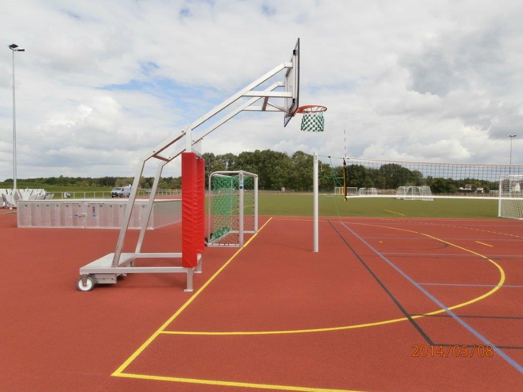 Mobile basketball facilities by artec Sportgeräte