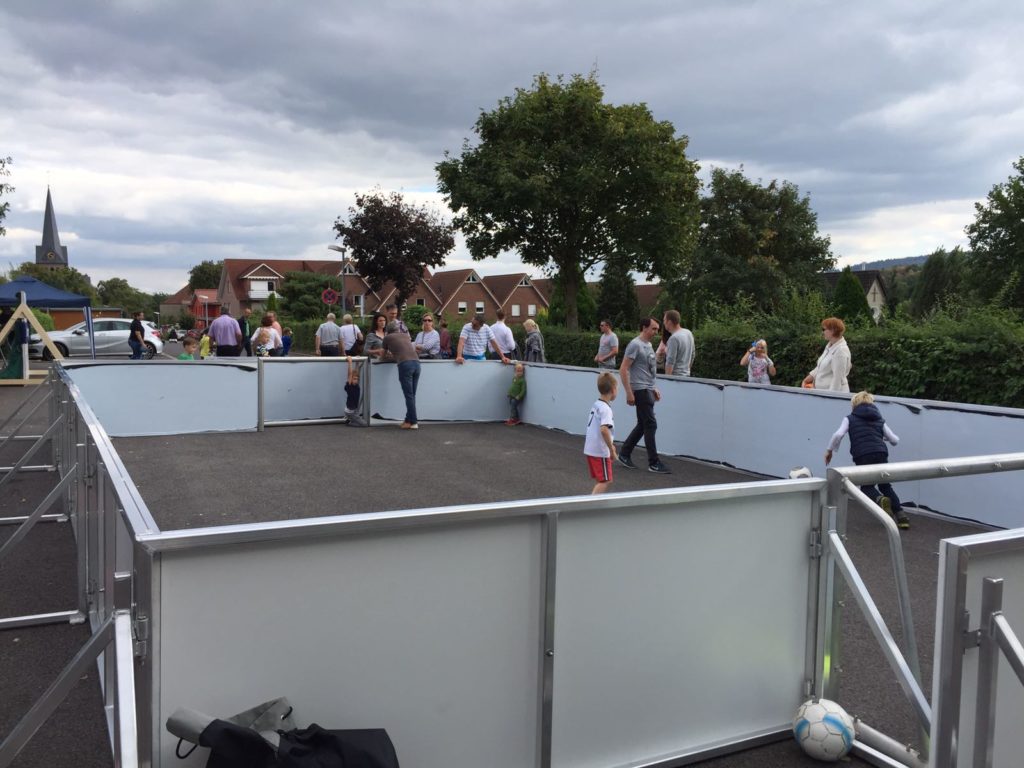 Mobiler Soccer Court von artec Sportgeräte Mobiler Soccer Court von artec Sportgeräte