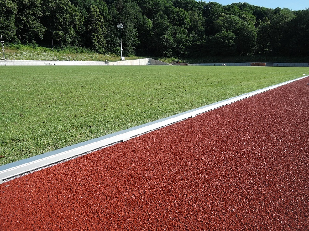 IAAF Leichtathletik Ausstattung im Stadion der Freundschaft IAAF Leichtathletik Ausstattung im Stadion der Freundschaft