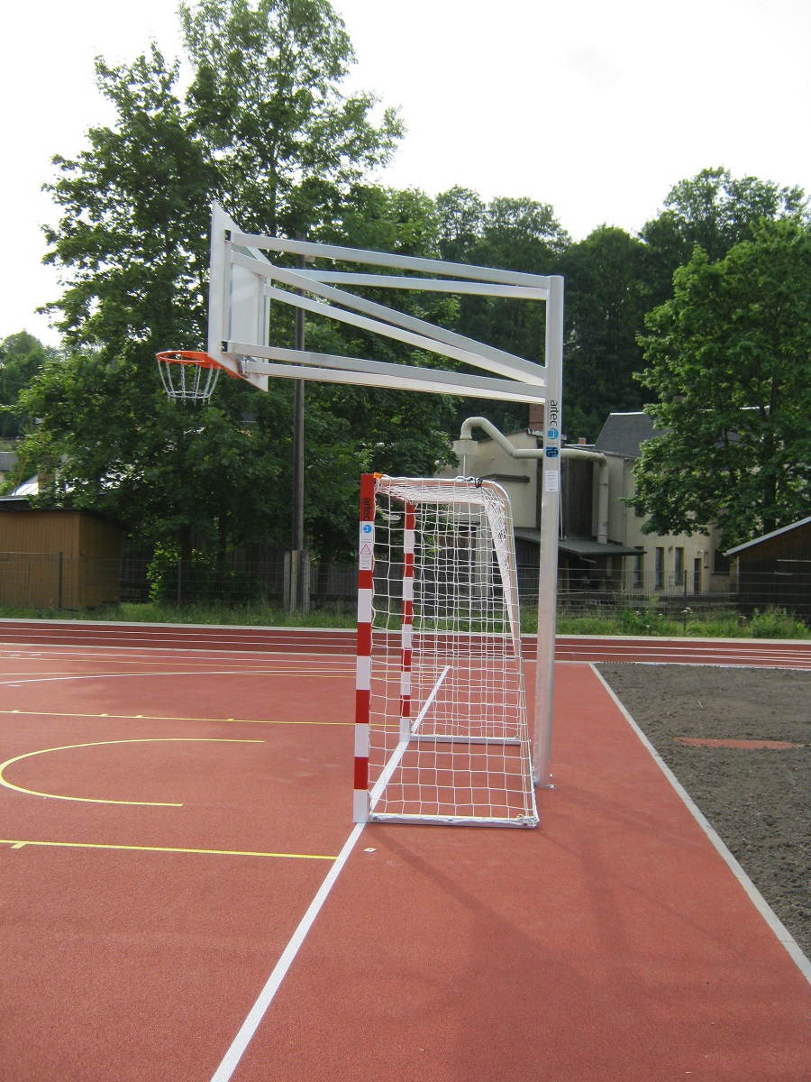 Basketball Zweimastanlage mit Handballtor