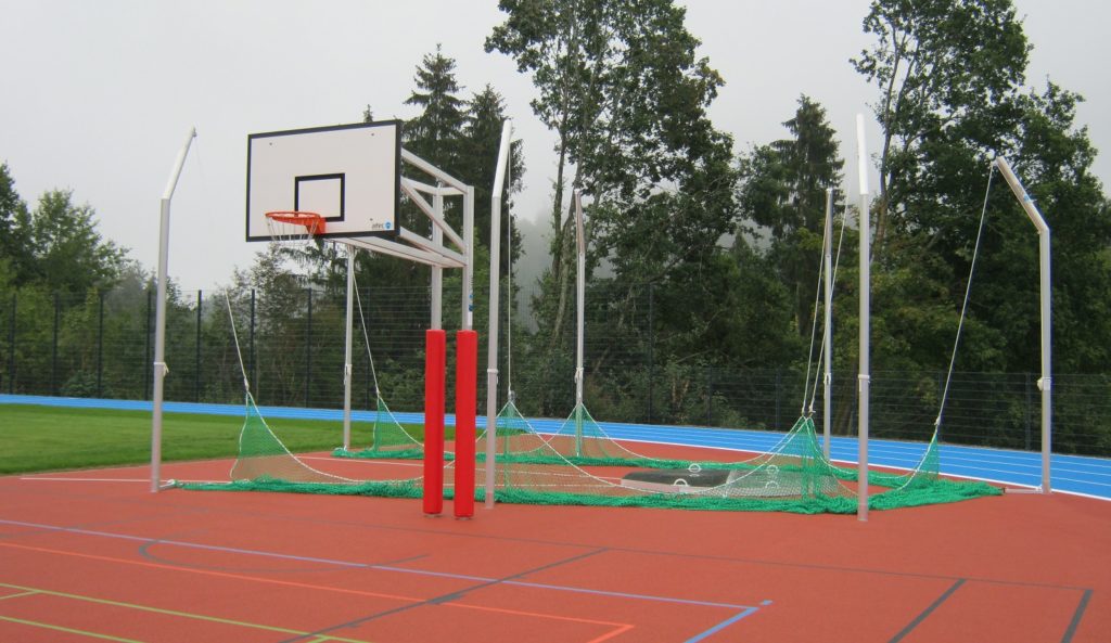 Basketballanlage Basketballständer Zweimast Hersteller