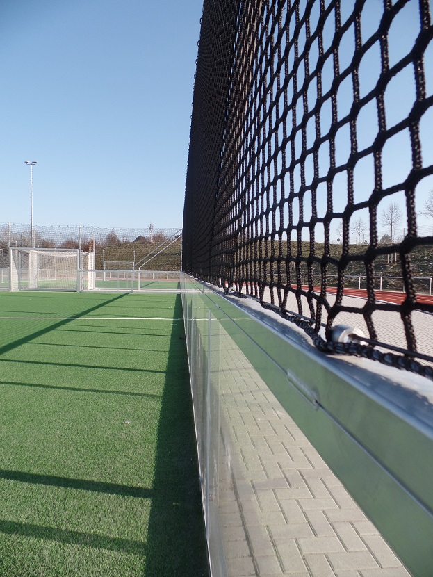 Small playing fields / mini playing fields with ball stop system Small playing fields / mini playing fields with ball stop system