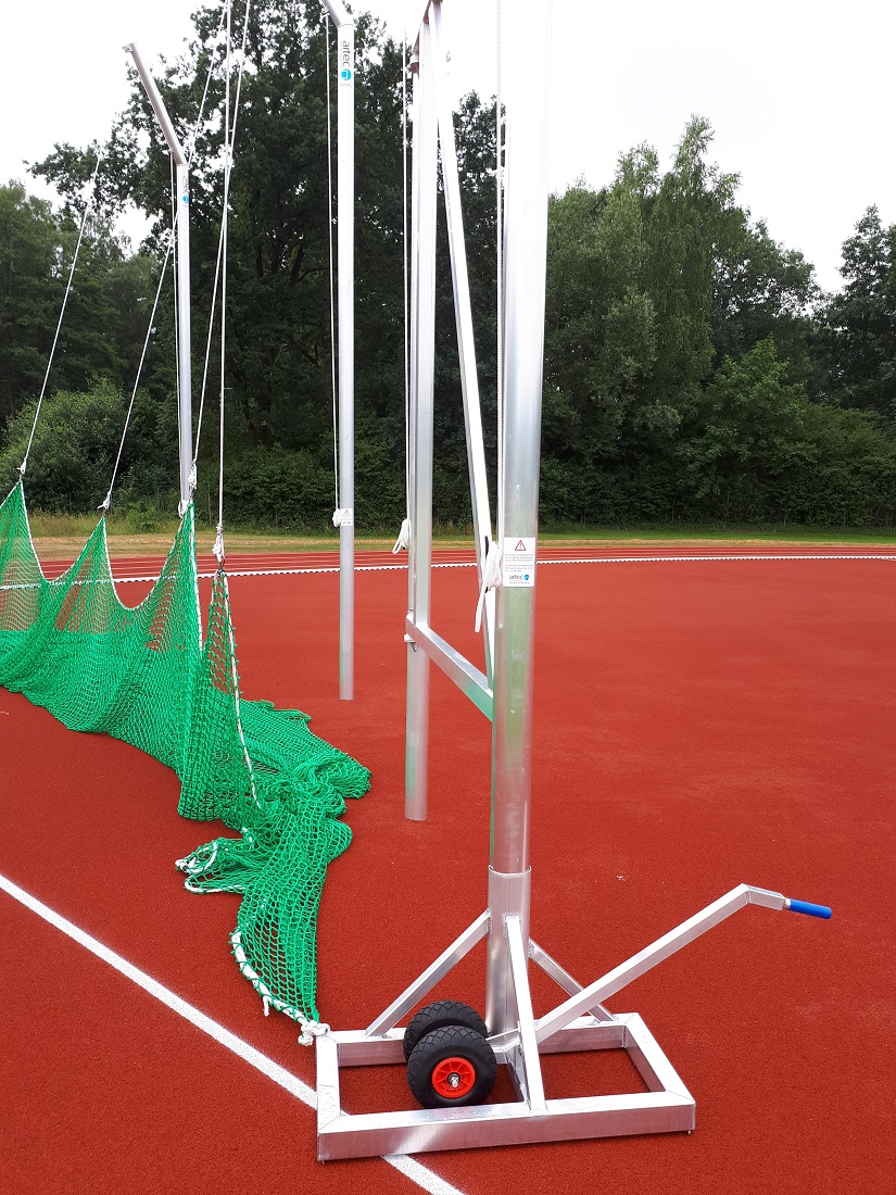 Diskuswurfschutzgitter 5,50 m mit Klappe Diskuswurfschutzgitter 5,50 m mit Klappe