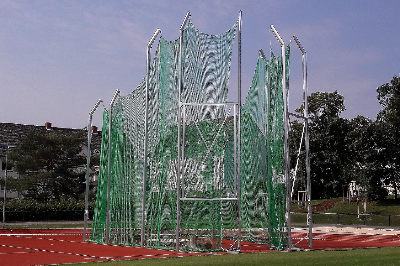 Umfassende leichtathletikausstattung in Gießen Hammerwurfschutzgitter