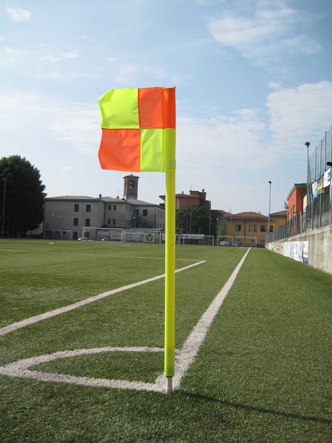 Zweifarbige Eckfahnen für Stadion Sportplatz Kunstrasenplatz