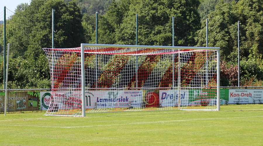 Professionelle Fußballtore mit Spannstangen aus Aluminium Professionelle Fußballtore mit Spannstangen aus Aluminium