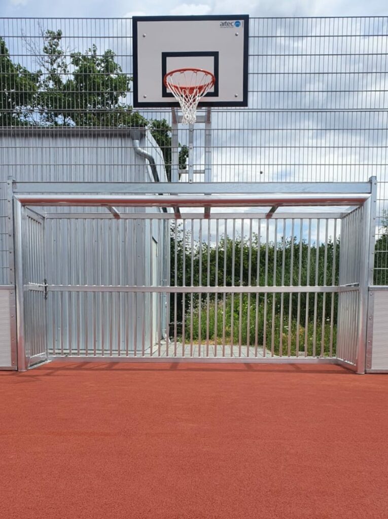 Recreational goal with basketball attachment - soccer cage artec Sportgeräte