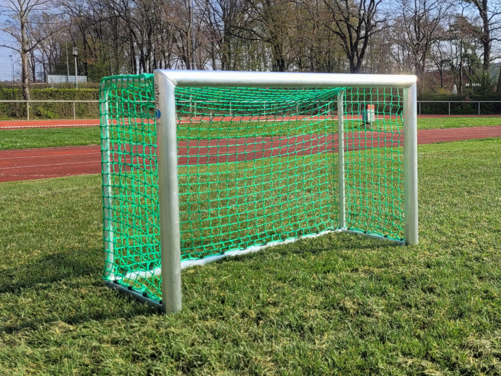 Vollverschweißtes Alu-Tor - perfekt für den Kinderfußball Vollverschweißtes Alu-Tor - perfekt für den Kinderfußball