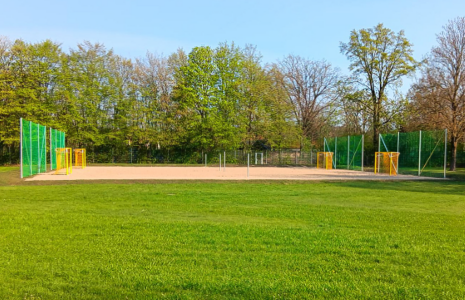 Beachhandballfeld im Freibad mit artec®-Ausstattung