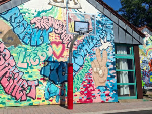 Basketballanlage für öffentliche Plätze am Jugendzentrum in Enger