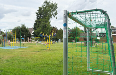 Bolztore für Spielplätze: Neue Aluminium-Tore für das Piratenland Melle